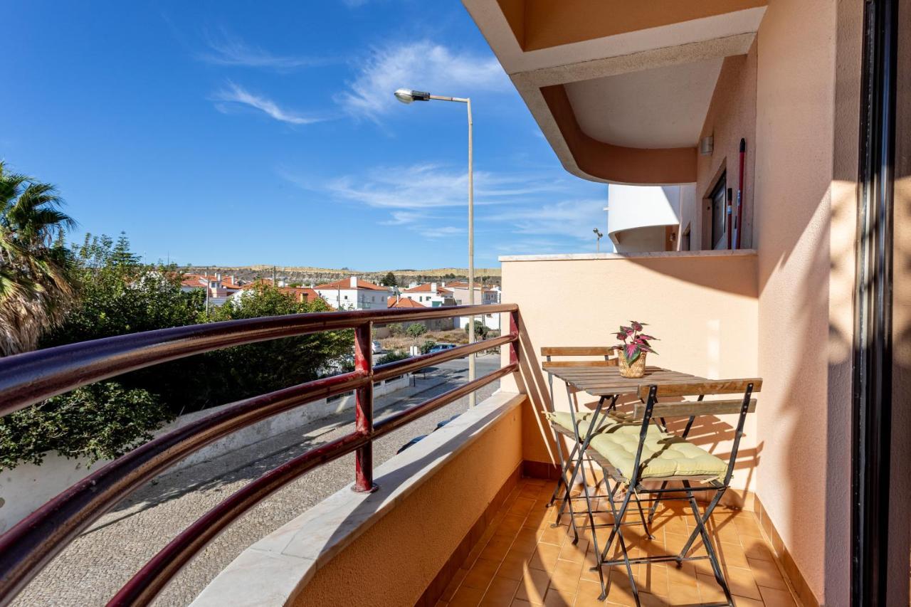 Joivy Deluxe Apt With Terrace In Costa Da Caprica Costa da Caparica Exterior foto